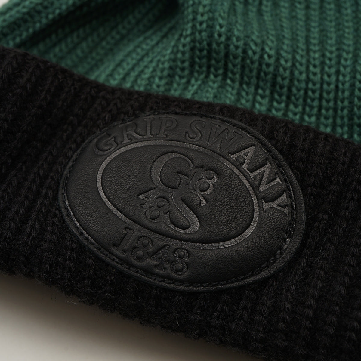 【18MA-266】 LEATHER PATCH BEANIE