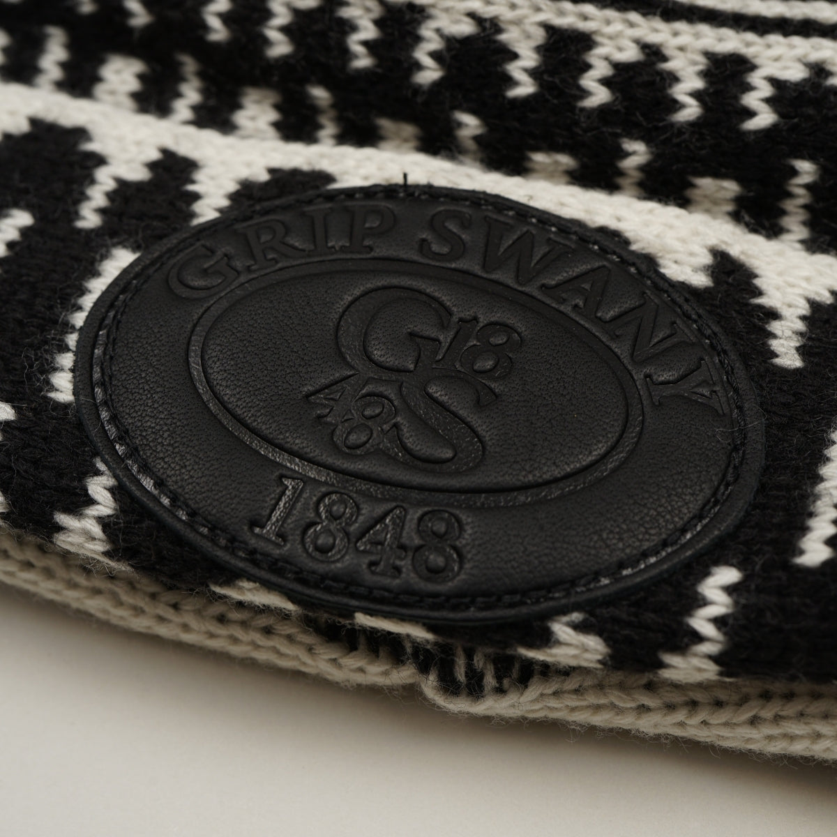 【18MA-266】 LEATHER PATCH BEANIE