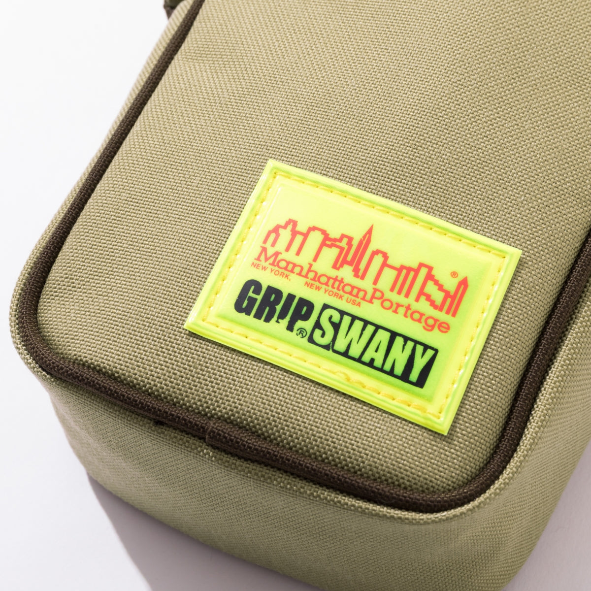 【MP1436REFGRSW】 Cobble Hill Bag (MD)