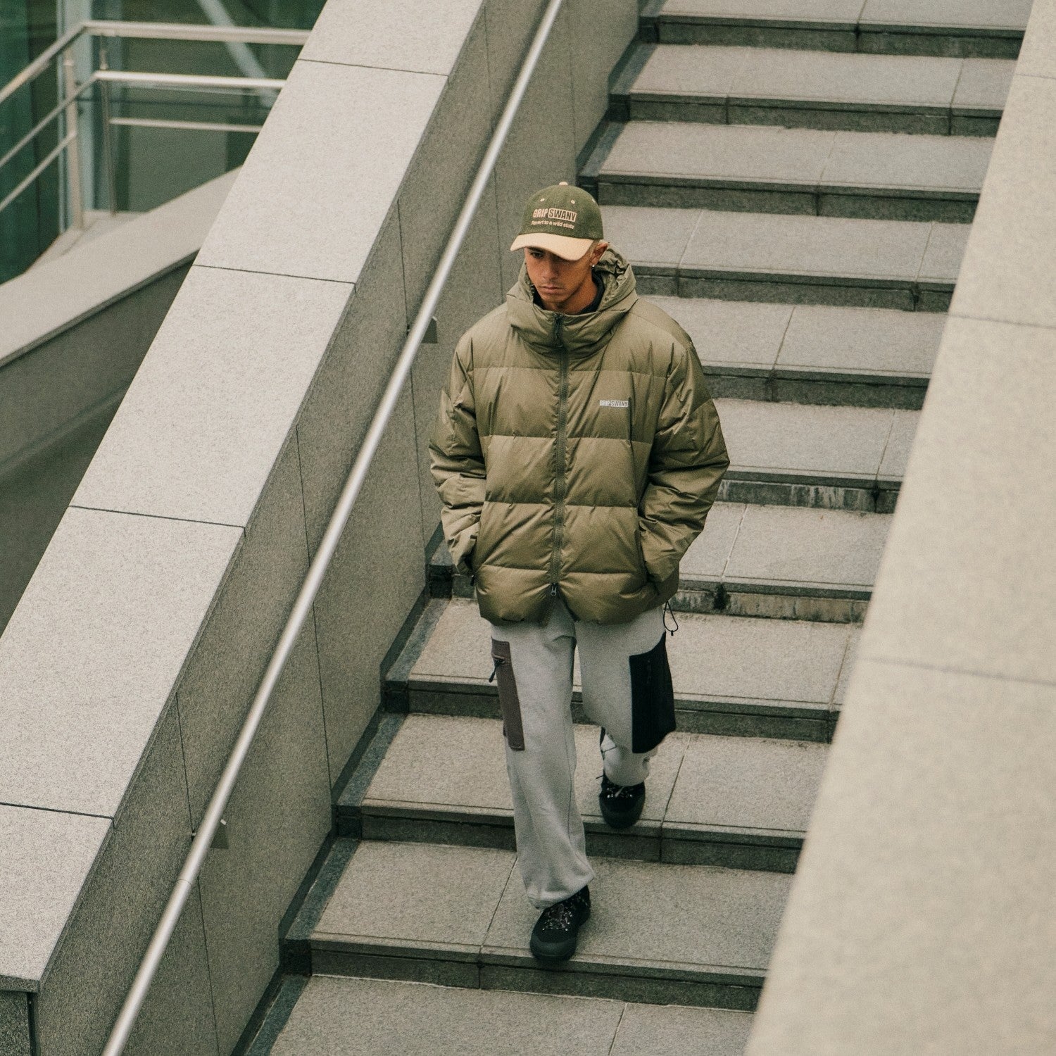 【GSMCP-069】 CRAZY PATTERN SWEAT PANTS