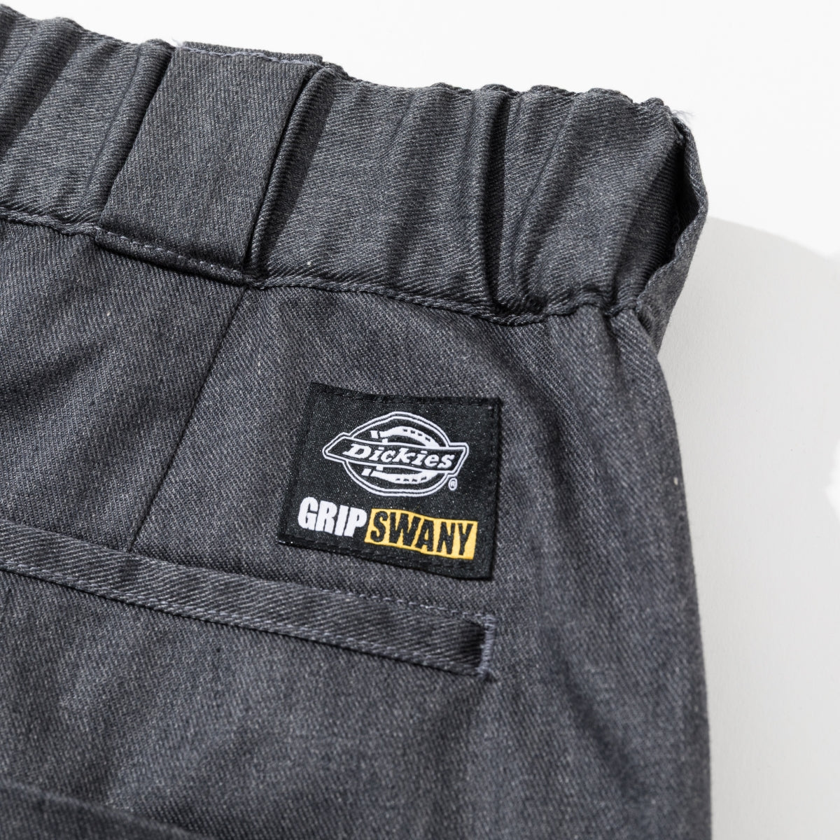 【261M40GS02】GRIPSWANY® × Dickies® FIELD EASY WORK PANTS
