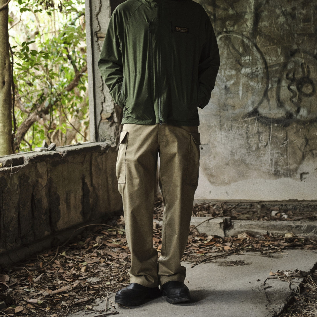 【261M40GS01】GRIPSWANY® × Dickies® FIELD EASY BUSH PANTS