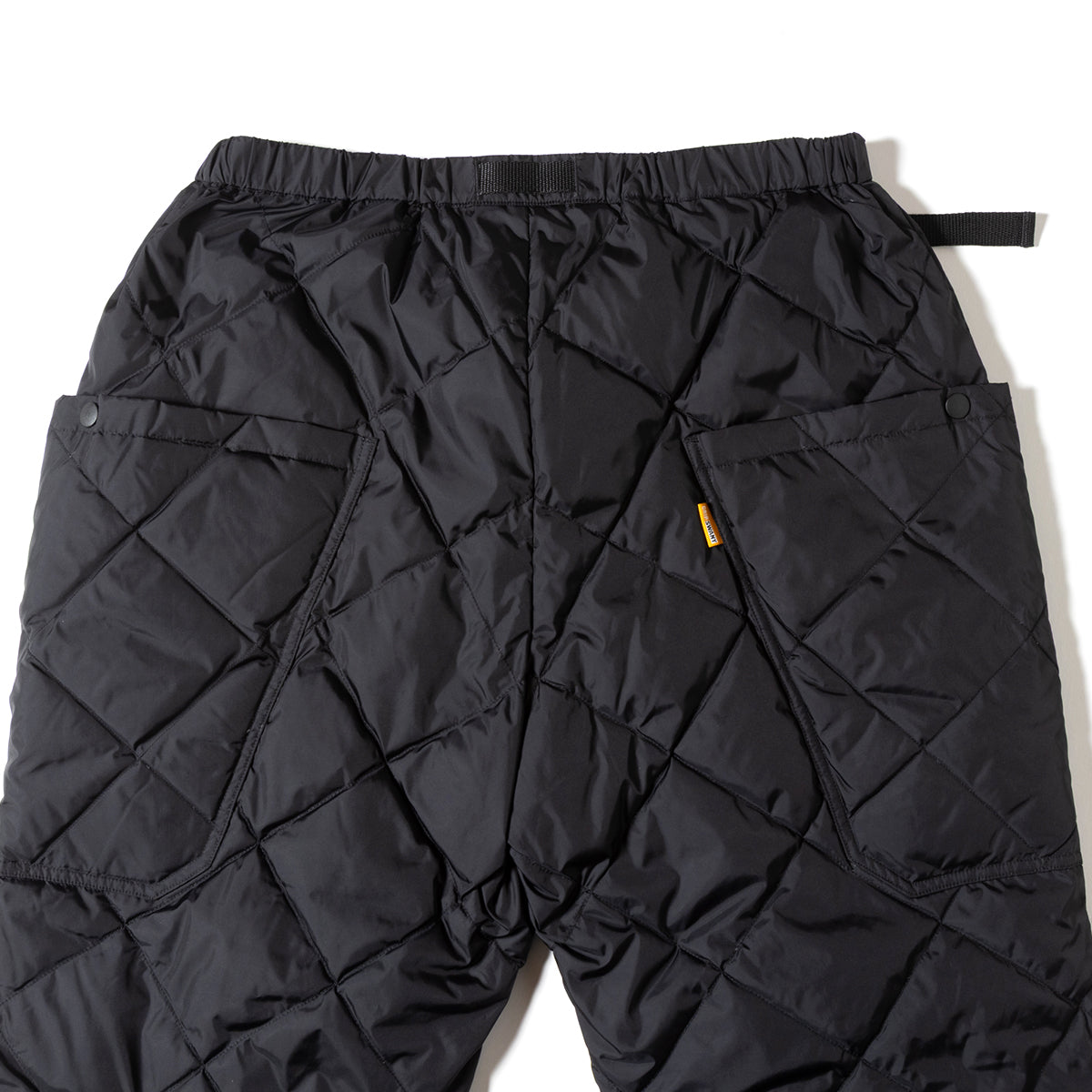 【GSMP-065】 DIA QUILTED DOWN PANTS