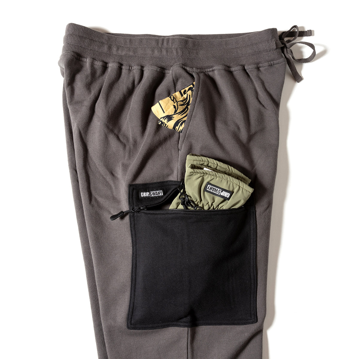 【GSMCP-069】 CRAZY PATTERN SWEAT PANTS