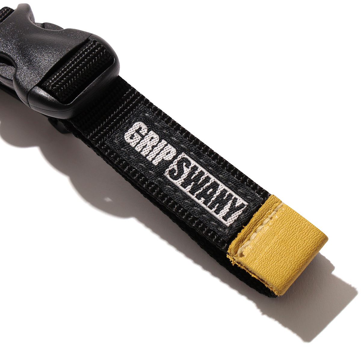【GSUE-170】 GLOVE HOLDER SHORT