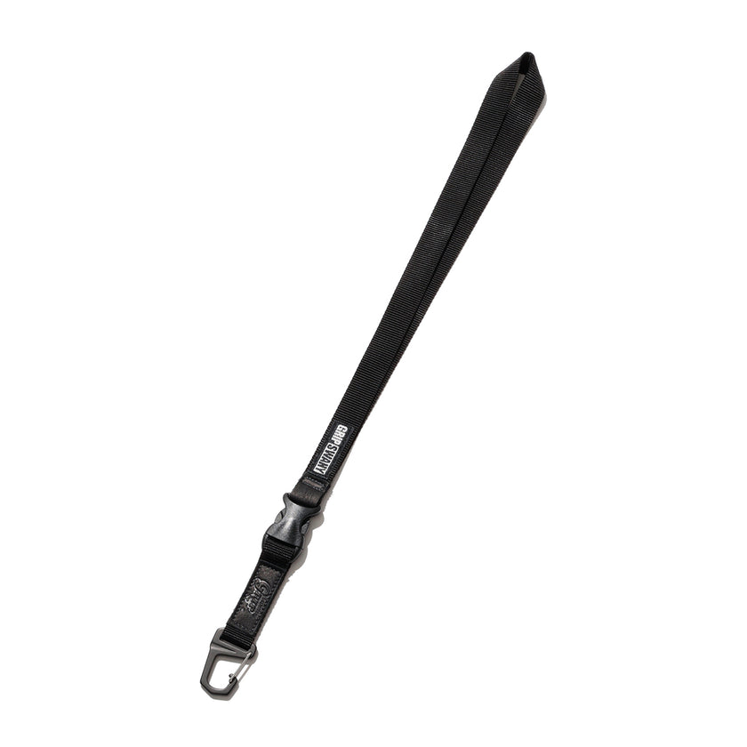 【GSUE-172】 GS NECK STRAP