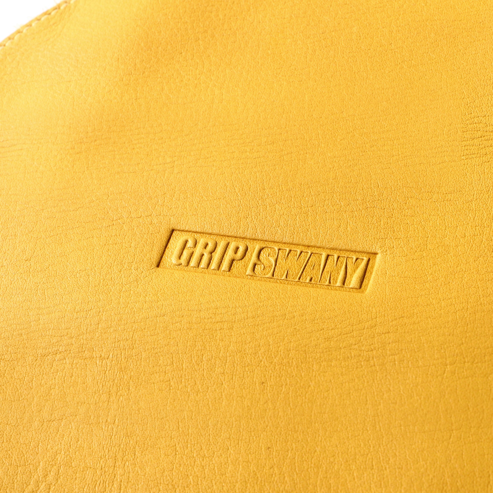 【GSUE-181】 GS LEATHER POT MAT