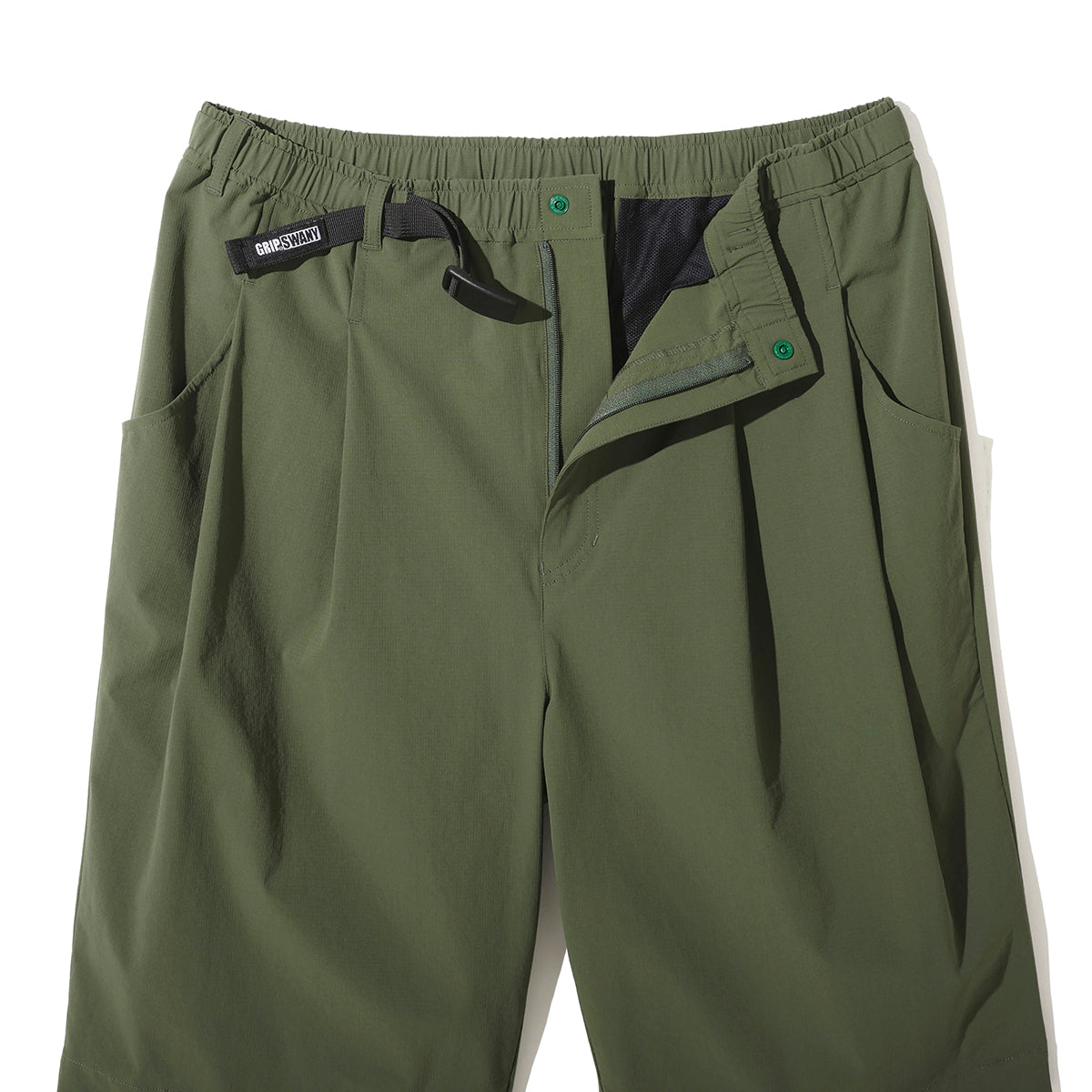 【GSUS-156】 ADVENTURE SHORTS