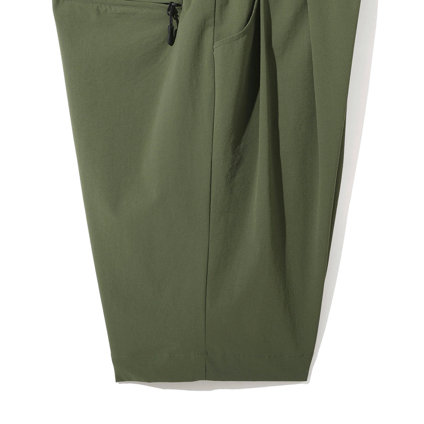 【GSUS-156】 ADVENTURE SHORTS