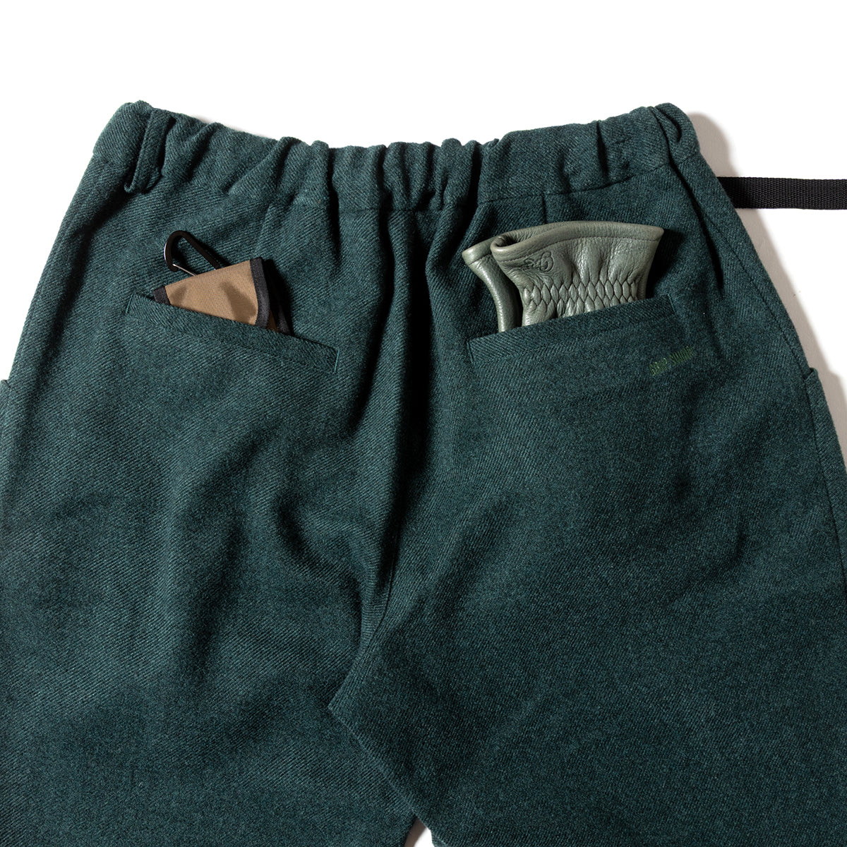 【GSWP-084】 WOOL-LIKE TAPERED PANTS